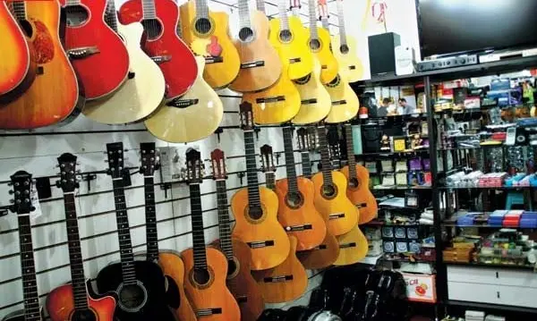 A traditional guitar shop in Beijing